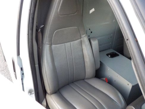 Used 2020 Chevrolet Express 3500 Extended w/ Driver Convenience Package image 27