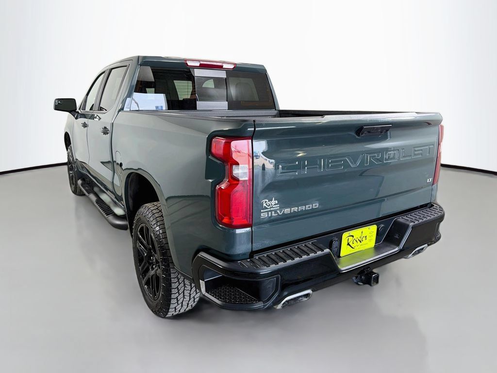 Used 2025 Chevrolet Silverado 1500 LT Trail Boss w/ Convenience Package II AWD/4WD image 8