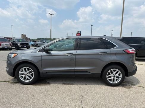 Used 2024 Ford Edge SEL w/ Convenience Package AWD/4WD image 6