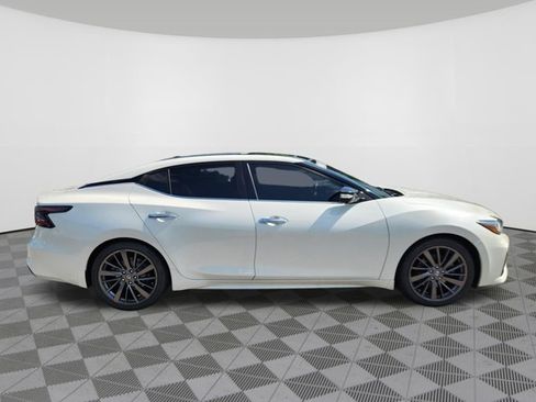 Certified 2019 Nissan Maxima Platinum w/ Reserve Package FWD image 6