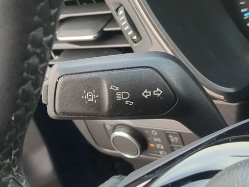 Used 2022 Ford Escape SE w/ Cold Weather Package image 30