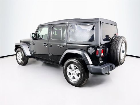 Used 2022 Jeep Wrangler Unlimited Sport AWD/4WD image 5