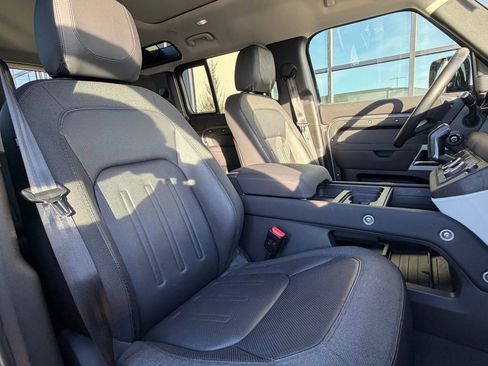 Used 2021 Land Rover Defender 110 SE image 22