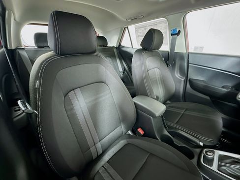 New 2025 Hyundai Venue SEL image 26