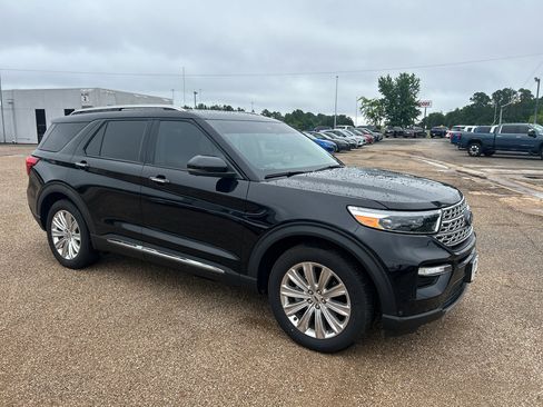 Used 2022 Ford Explorer Limited w/ Equipment Group 301A RWD image 5