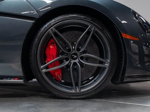 Used 2019 McLaren 570S Coupe RWD image 28