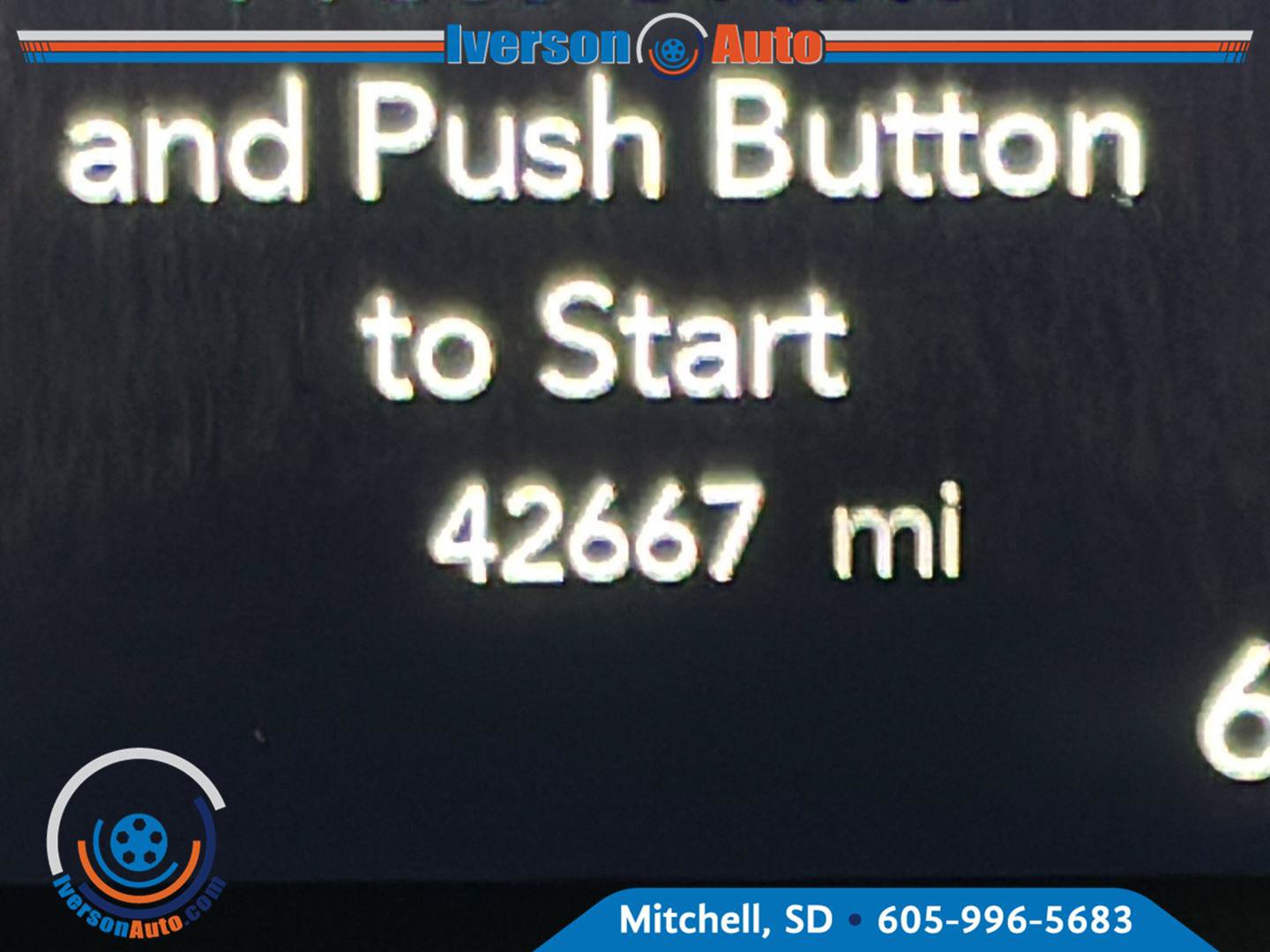 Used 2025 Chrysler Pacifica Limited FWD image 18