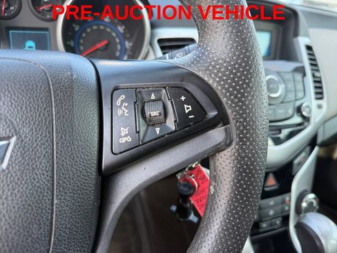 Used 2015 Chevrolet Cruze LS FWD image 22