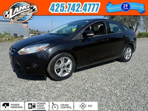 Used 2013 Ford Focus SE FWD image 1