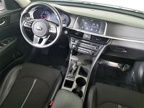 Used 2019 Kia Optima S image 15
