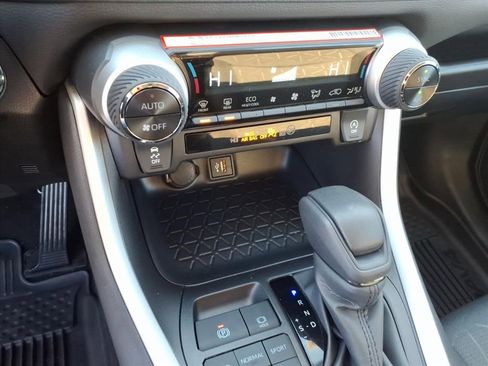 New 2025 Toyota RAV4 XLE image 14