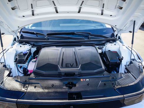 Used 2025 Hyundai Ioniq 5 Limited image 27