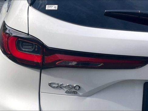 Used 2024 MAZDA CX-90 3.3 Turbo w/ Preferred Plus AWD/4WD image 32