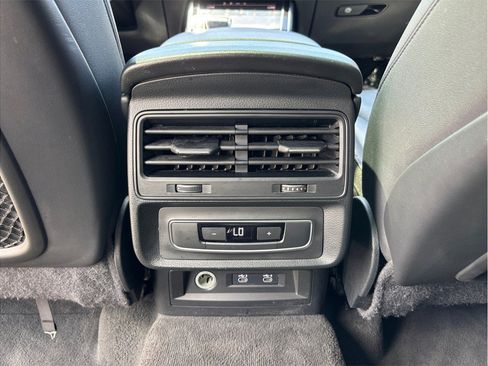 Used 2021 Audi Q7 3.0T Premium w/ Convenience Package AWD/4WD image 38