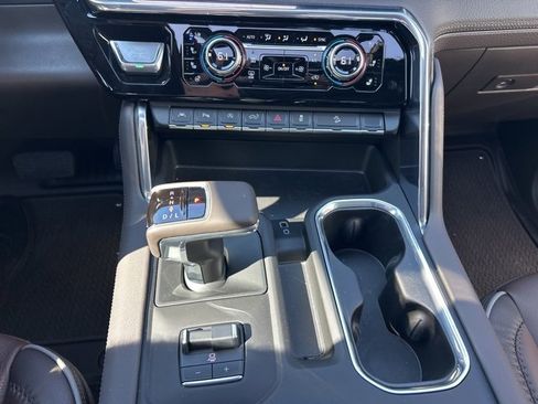 Used 2025 GMC Sierra 1500 Denali image 17