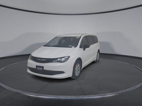 New 2026 Chrysler Voyager LX image 6