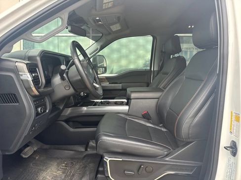Used 2024 Ford F350 Lariat w/ FX4 Off-Road Package AWD/4WD image 9