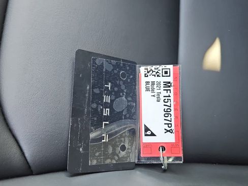 Used 2021 Tesla Model Y Long Range image 21