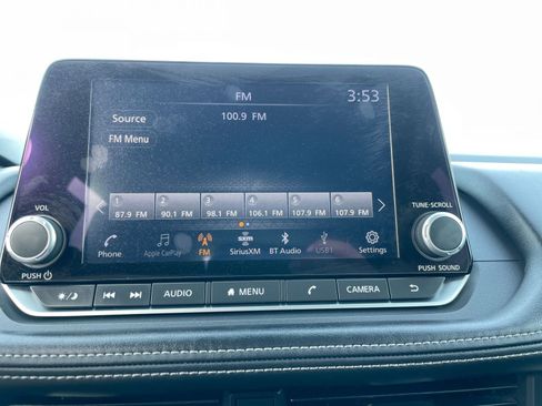 Used 2025 Nissan Rogue SV image 20