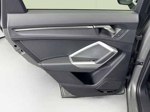New 2025 Audi Q3 2.0T Premium image 24