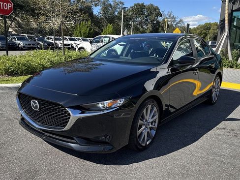 Used 2020 MAZDA MAZDA3 Sedan w/ Preferred Package image 10
