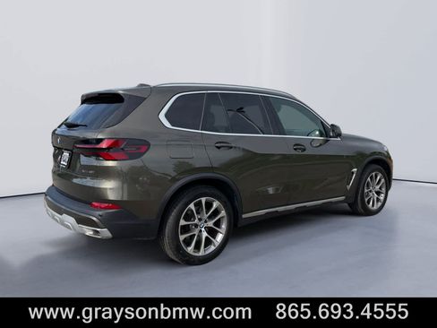 Used 2026 BMW X5 xDrive40i AWD/4WD image 3