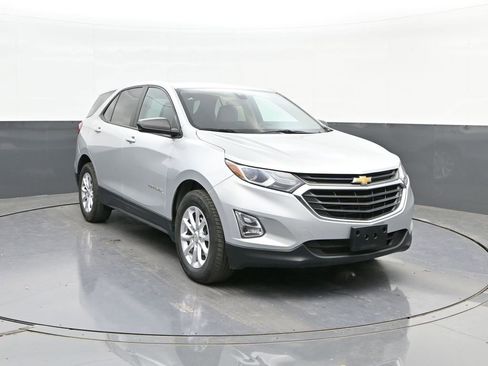 Used 2020 Chevrolet Equinox LS w/ LS Convenience Package image 20