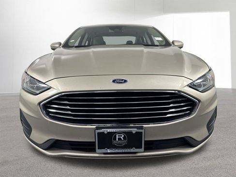 Used 2019 Ford Fusion SE FWD image 25