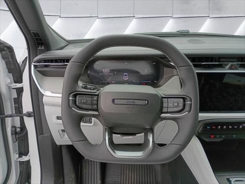 New 2026 Jeep Cherokee Laredo AWD/4WD image 29