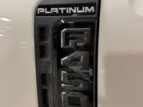 Used 2025 Ford F450 Platinum w/ FX4 Off-Road Package AWD/4WD image 8