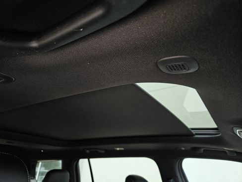 New 2026 Jeep Grand Cherokee L Limited w/ Limited Altitude Package RWD image 8