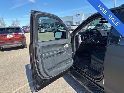 Used 2022 Ford Expedition XLT AWD/4WD image 10