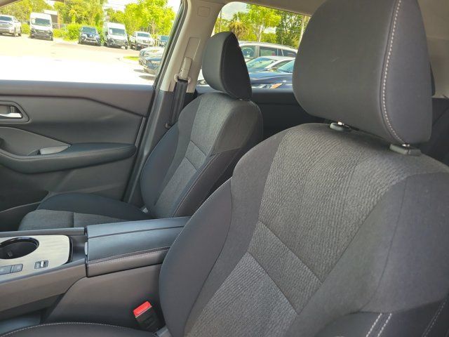 Certified 2026 Nissan Rogue SV FWD image 16
