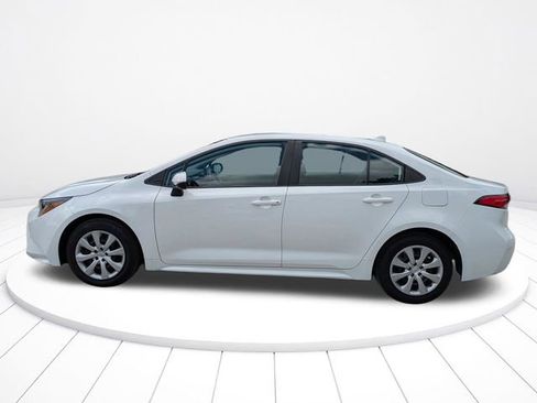 Used 2023 Toyota Corolla LE image 7