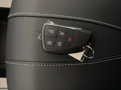 New 2027 Chevrolet Traverse LT w/ LPO, Floor Liner Package AWD/4WD image 23
