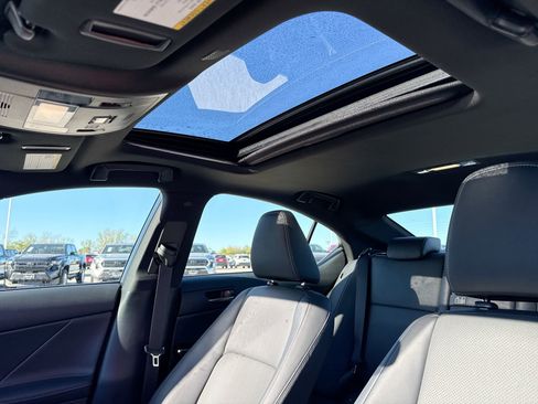 Used 2025 Lexus IS 350 F Sport image 16