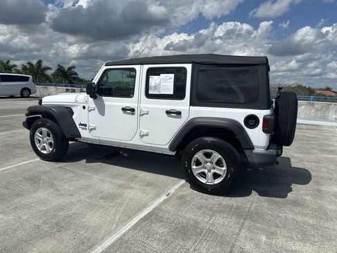 Used 2021 Jeep Wrangler Unlimited Sport AWD/4WD image 35