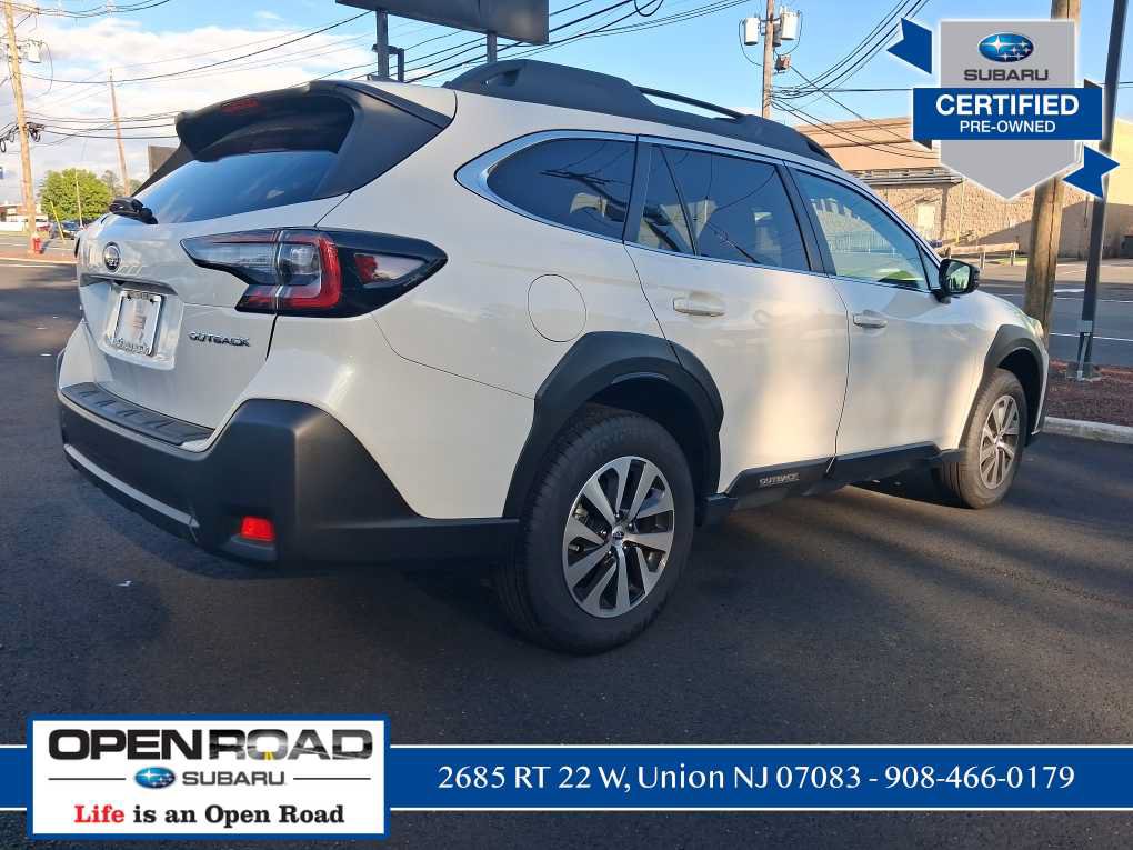 Used 2025 Subaru Outback Premium AWD/4WD image 3