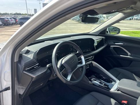 Used 2025 Audi Q5 Premium w/ Convenience Package AWD/4WD image 21