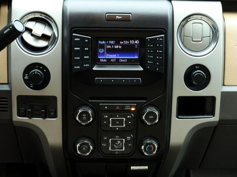 Used 2013 Ford F150 XLT w/ Luxury Equipment Group image 10