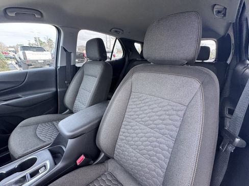 Used 2020 Chevrolet Equinox LT image 11