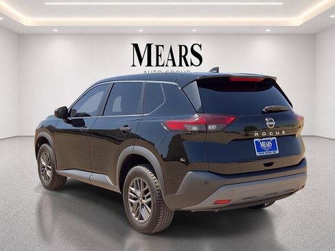 Used 2023 Nissan Rogue S FWD image 3