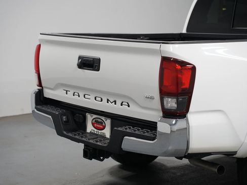 Certified 2023 Toyota Tacoma SR5 RWD image 9