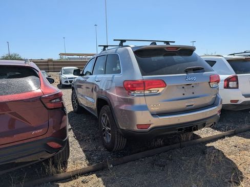 Used 2018 Jeep Grand Cherokee Limited AWD/4WD image 8