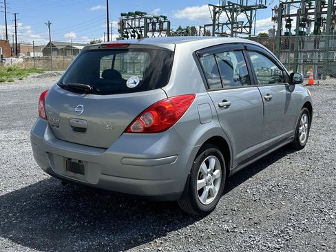 Used 2009 Nissan Versa Hatchback w/ Convenience Pkg FWD image 8