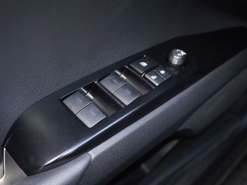 Certified 2026 Toyota Camry SE image 13