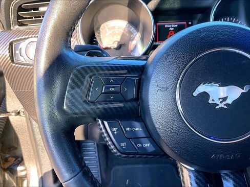 Used 2017 Ford Mustang GT Premium image 21