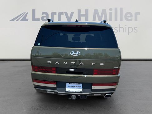 Used 2025 Hyundai Santa Fe Limited AWD/4WD image 5
