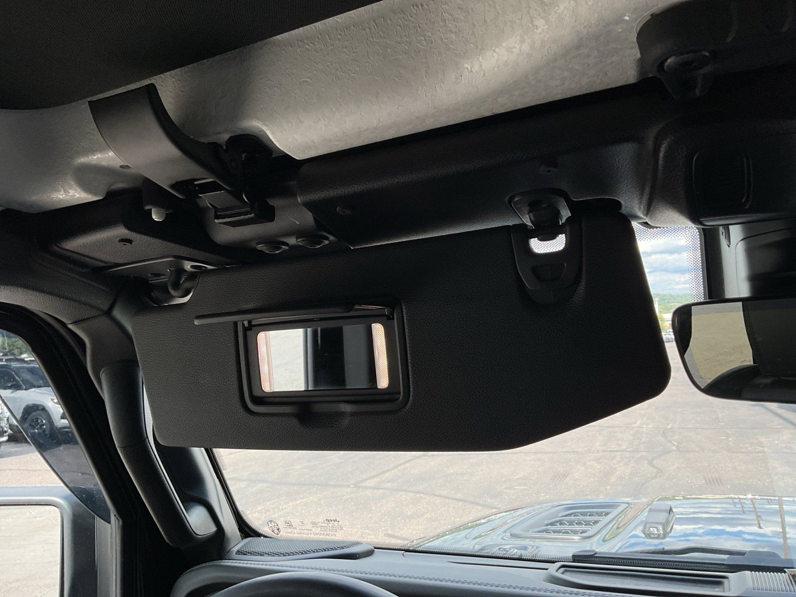 Used 2024 Jeep Wrangler Unlimited Rubicon AWD/4WD image 45