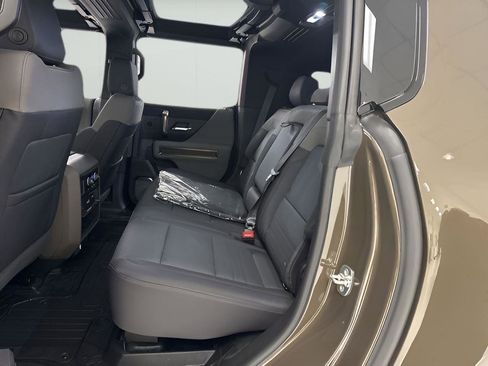 New 2025 GMC Hummer EV 3X w/ LPO, Cargo Utility Package image 15